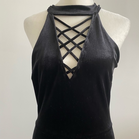 Guess black velvet Jumpsuit - Picture 9 of 10